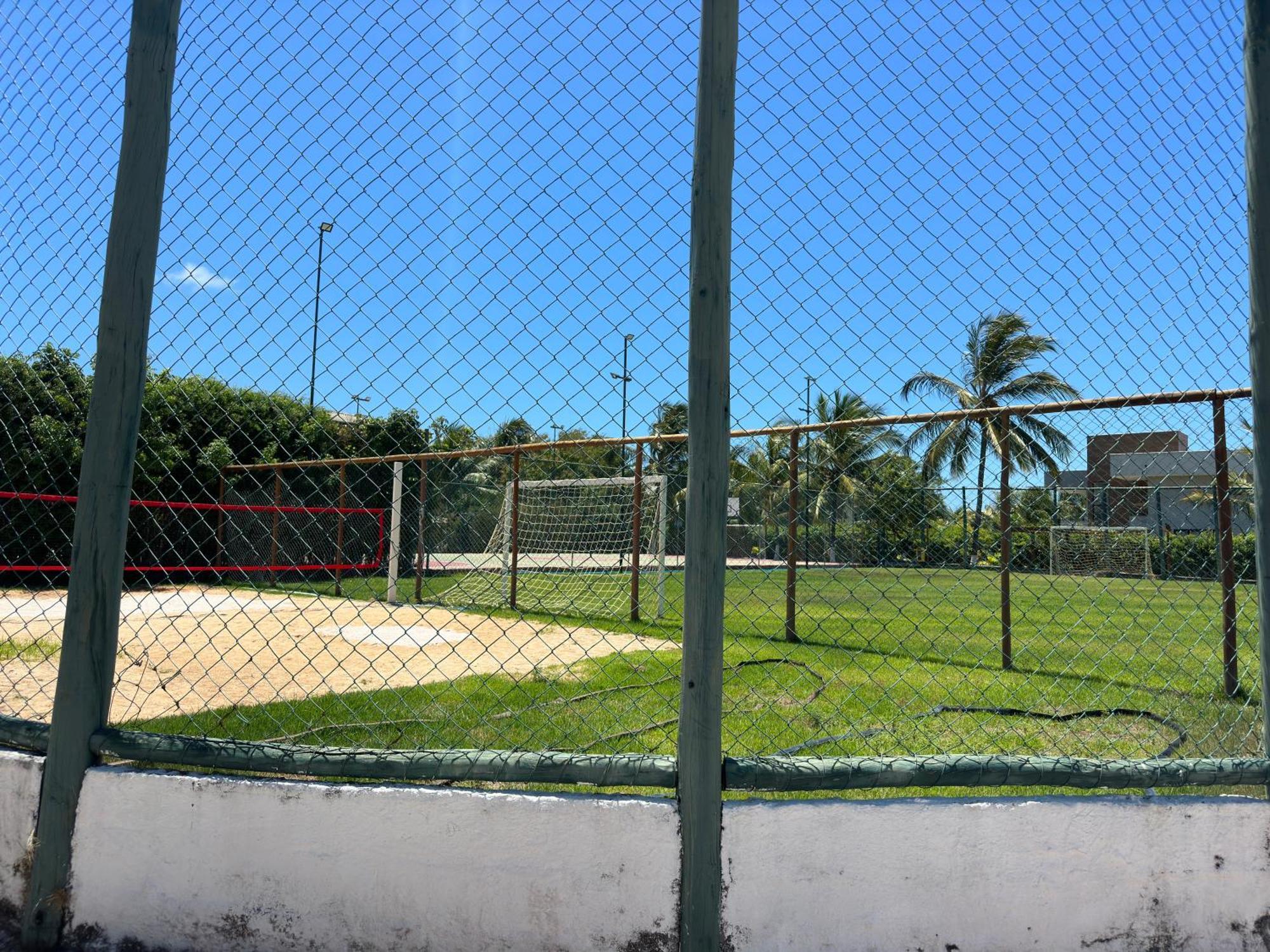 Flat Guarajuba 4 Quartos Terreo A Beira Mar - Pe Na Areia - Governanca Com Arrumadeira E Wi Fi Inclusos Camassari Esterno foto