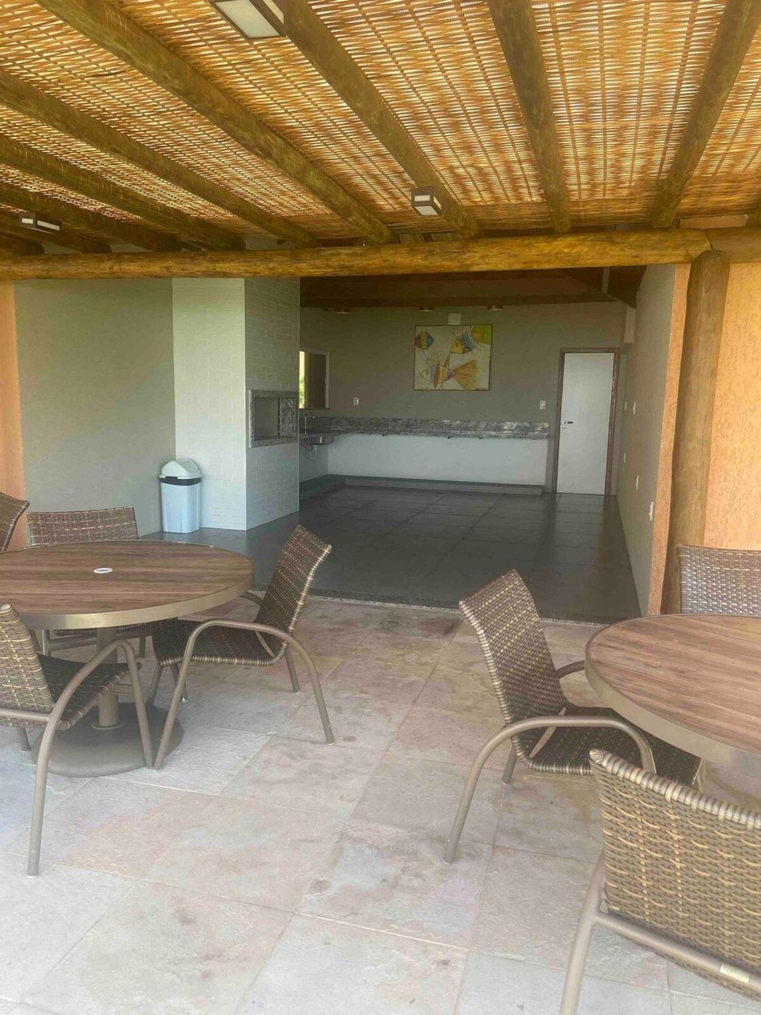 Flat Guarajuba 4 Quartos Terreo A Beira Mar - Pe Na Areia - Governanca Com Arrumadeira E Wi Fi Inclusos Camassari Esterno foto