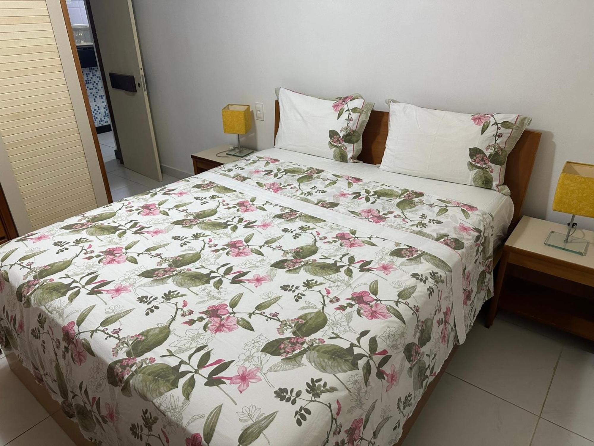 Flat Guarajuba 4 Quartos Terreo A Beira Mar - Pe Na Areia - Governanca Com Arrumadeira E Wi Fi Inclusos Camassari Esterno foto