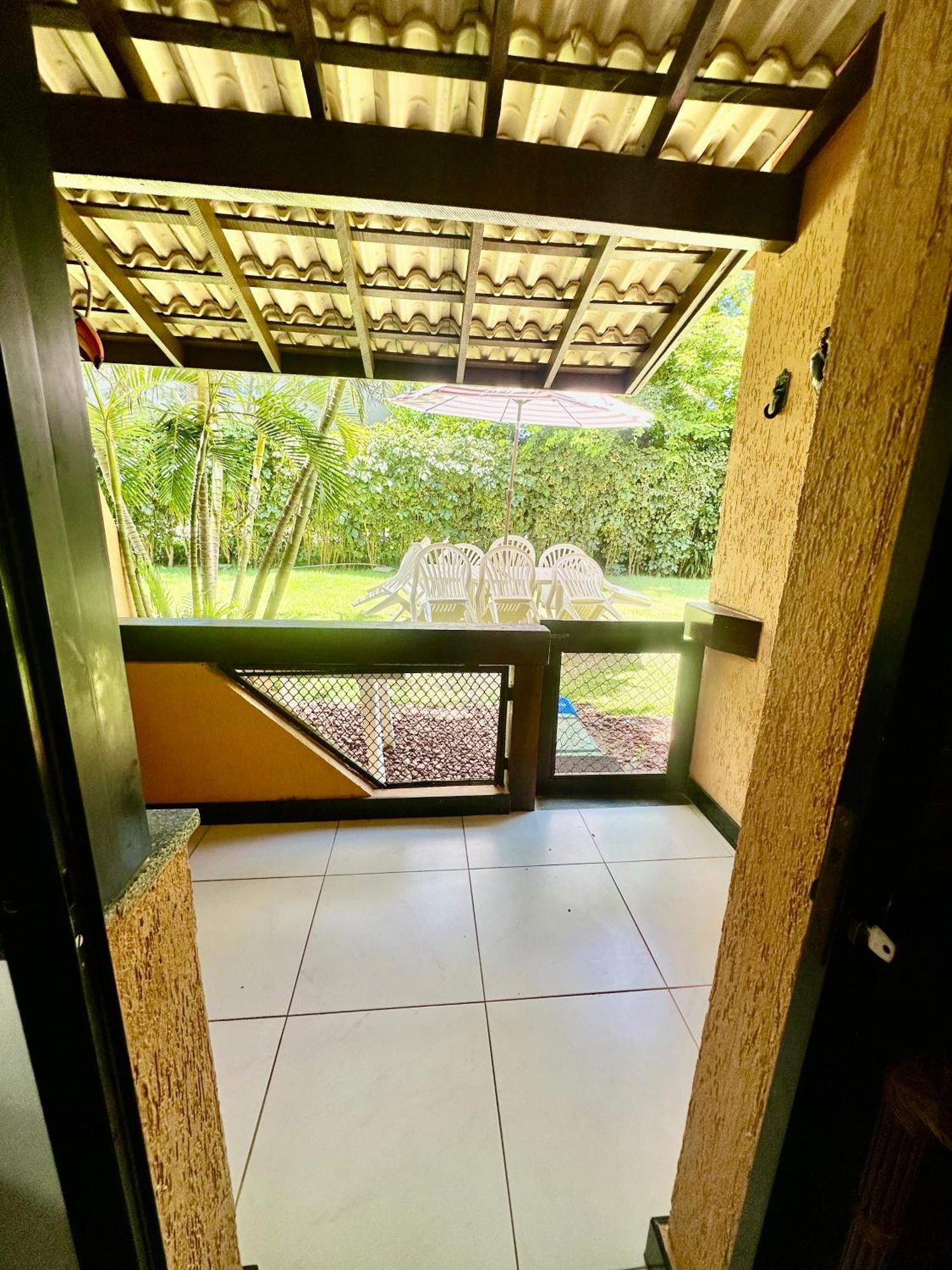 Flat Guarajuba 4 Quartos Terreo A Beira Mar - Pe Na Areia - Governanca Com Arrumadeira E Wi Fi Inclusos Camassari Esterno foto